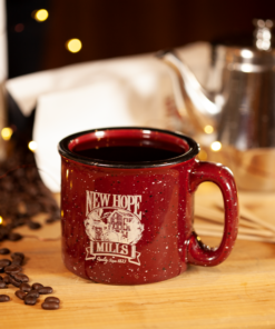 小猫直播 red mug with coffee