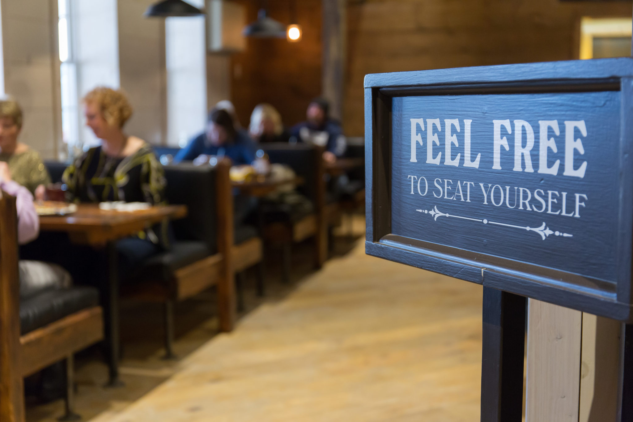野战小树林大屁股少妇 Cafe' and Store "Feel Free to Seat Yourself" in-store sign