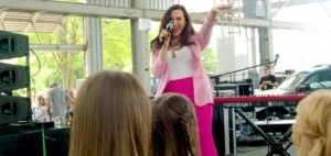 After being bullied in middle school, Caley Rose has discovered her own self-esteem and is inspiring students to do the same.